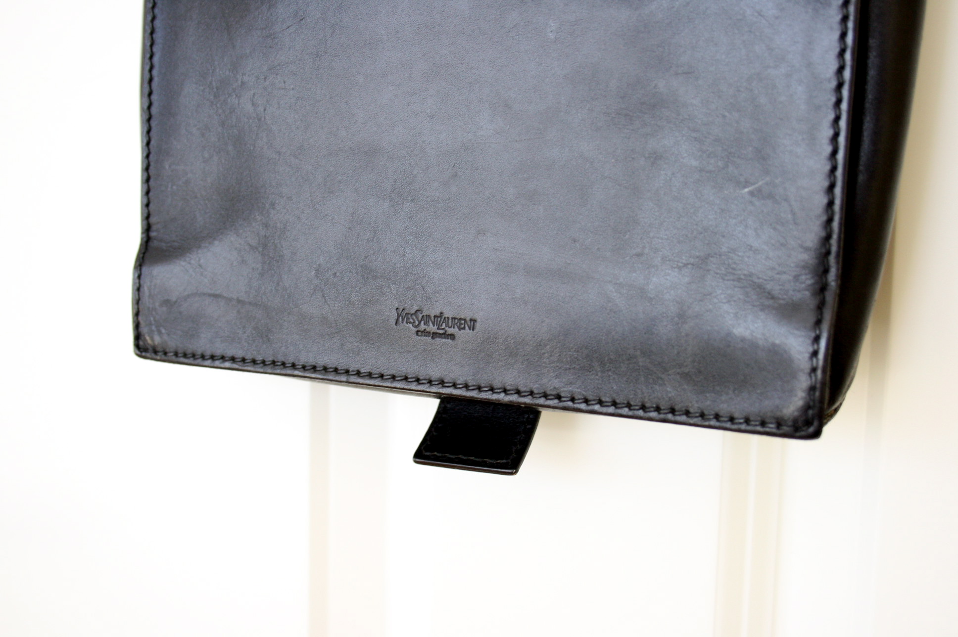 bags that fit on luggage handle